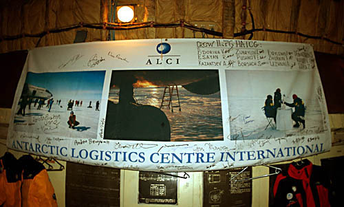 AB_banner_plane2_10_23_03