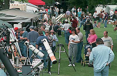 Astrofest 1997 Image (C)1997 Vic Winter/ICSTARS Astronomy