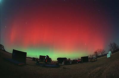 Scopeville Aurora with 16mm wide angle (C)Vic Winter/ICSTARS Astronomy