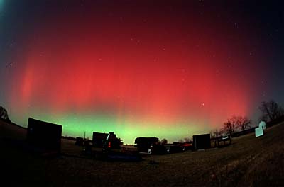 Scopeville Aurora with 16mm wide angle (C)Vic Winter/ICSTARS Astronomy