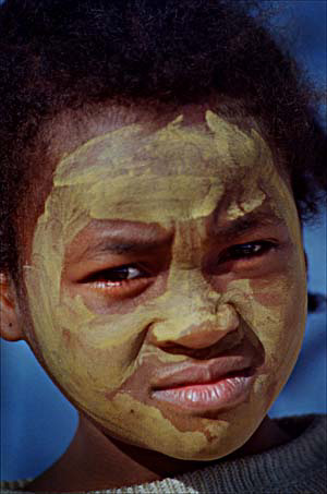 mad_yellowface_kids_03