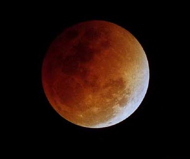 Lunar Eclipse - 600mm lens (C)ICSTARS Astronomy